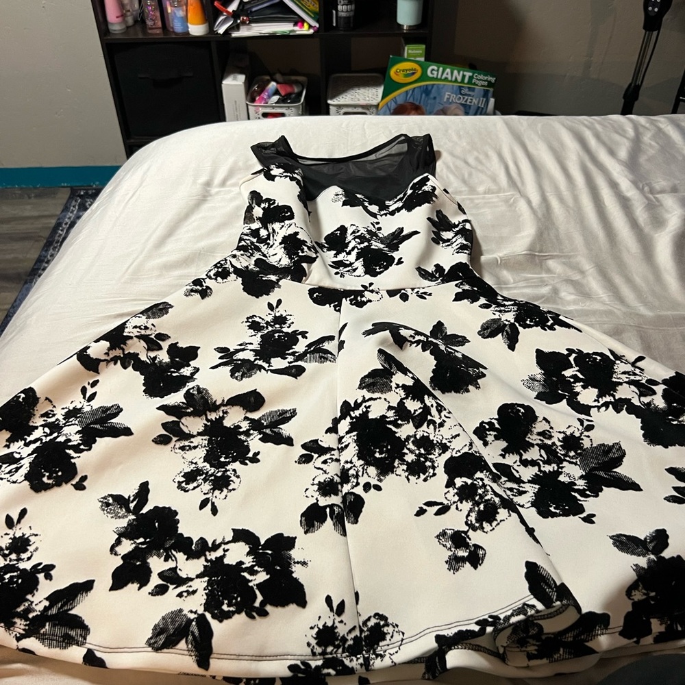 Women’s / juniors dance dress